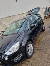 Ford S-Max 1,6 EcoBoost Trend Trend - Ford S-Max Trend mit Benzin-Antrieb