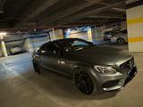Mercedes-Benz C 300 Autom. - 4MATIC Coupe - Mercedes-Benz C 300: 4matic