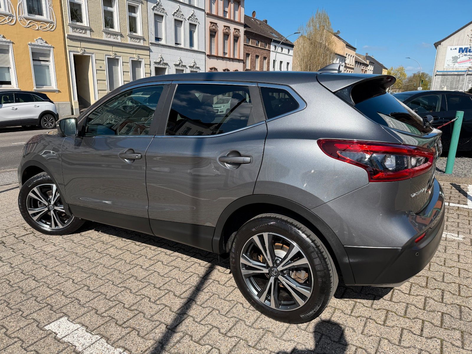Fahrzeugabbildung Nissan Qashqai N-Connecta 1-HAND NAVI 360 KAMERA TEMPOM