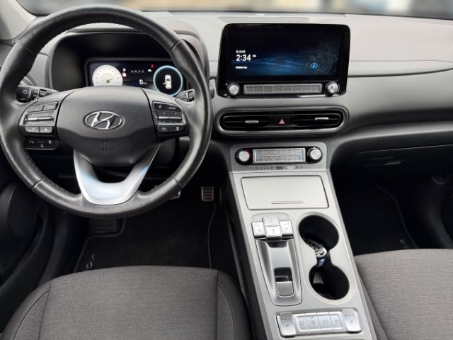 Fahrzeugabbildung Hyundai KONA Trend Elektro 2WD +KLIMA+NAVI+RFK+PDC+ACC+U