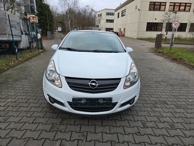 Opel Corsa D Color Edition