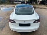 Tesla Model 3 Basis RWD - Tesla Model 3 in Augsburg