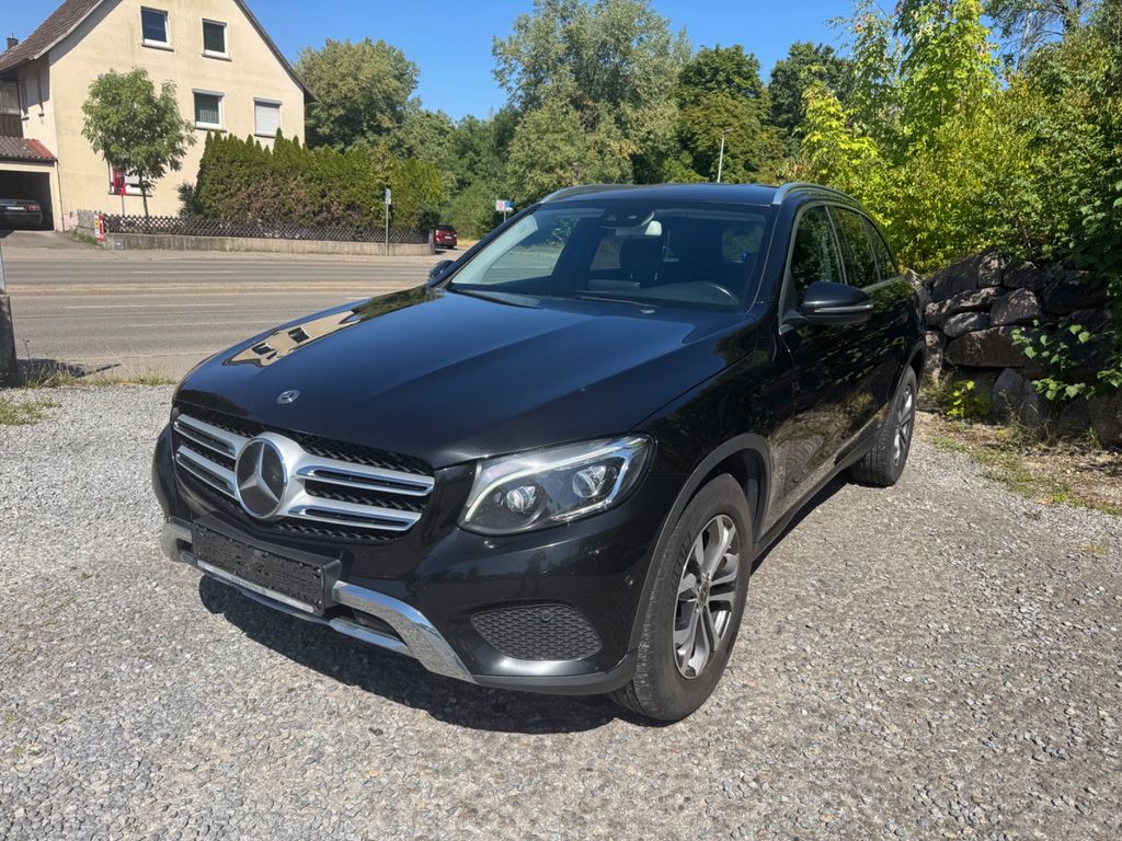 Image of Mercedes-Benz GLC 220
