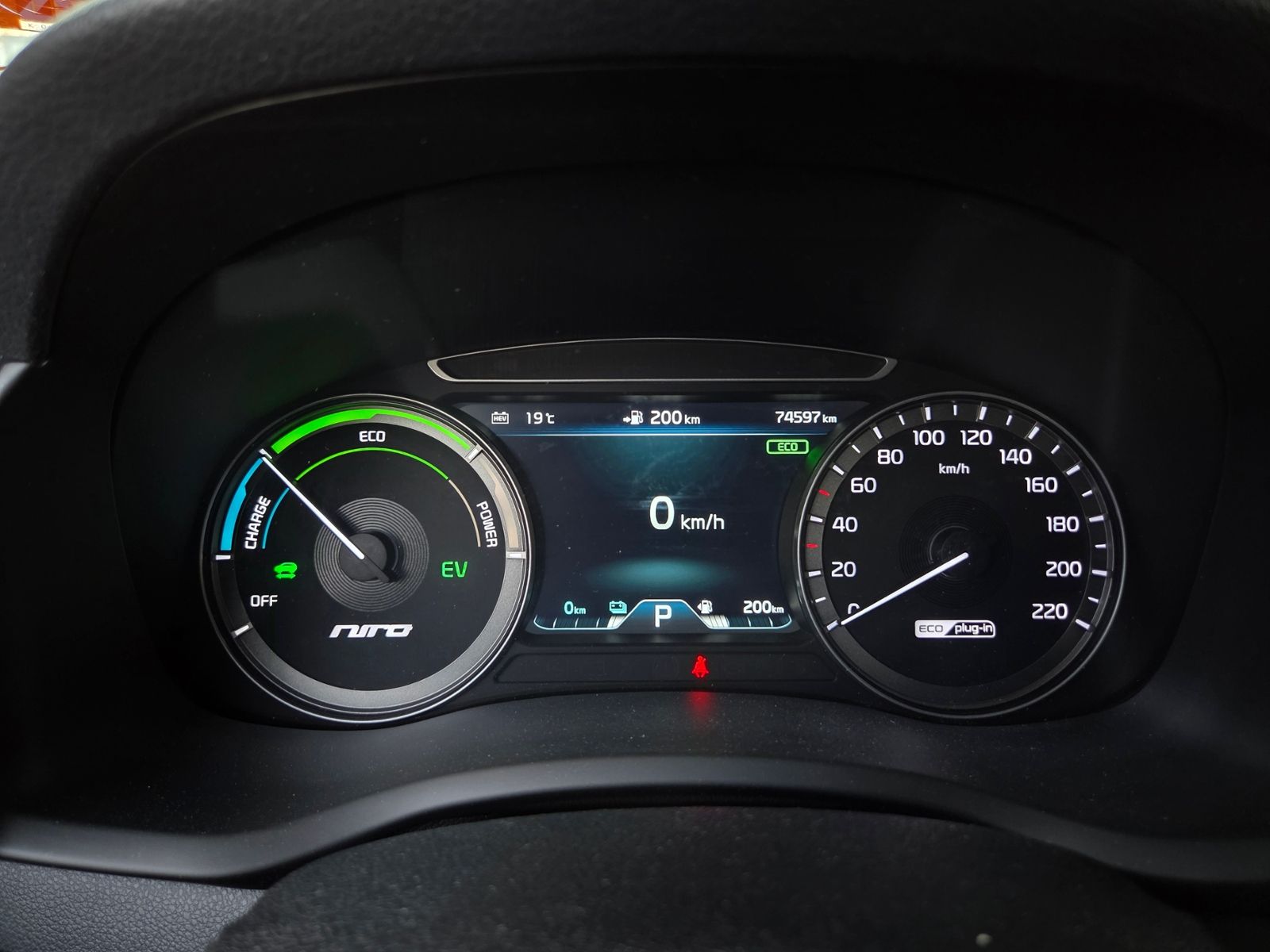 Fahrzeugabbildung Kia Niro Spirit PHEV AHK MEMORY LED NAVI SHZ RFK