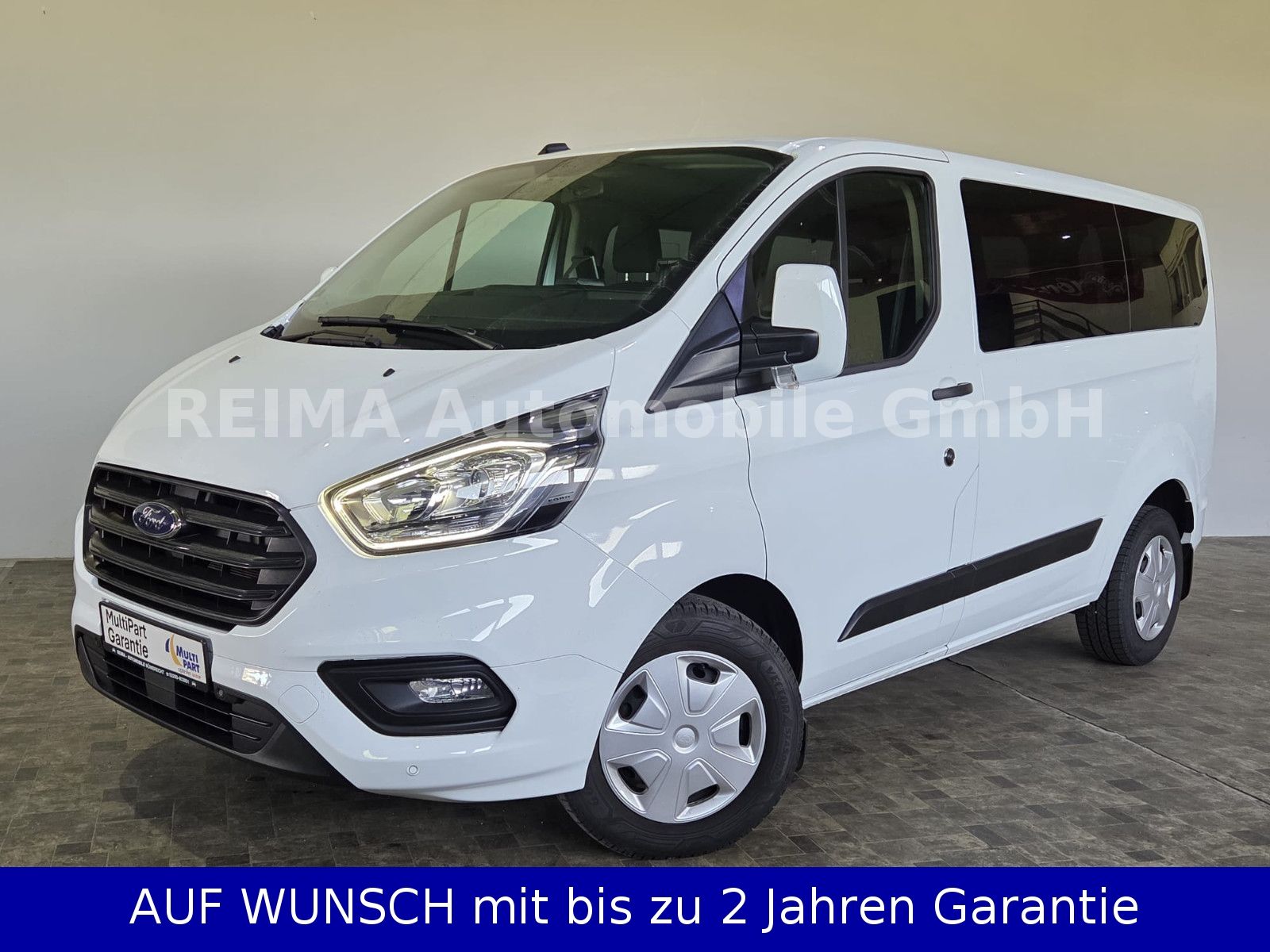 Fahrzeugabbildung Ford Transit Custom 2,0 TDi Kombi 9 Sitzer, Kamera