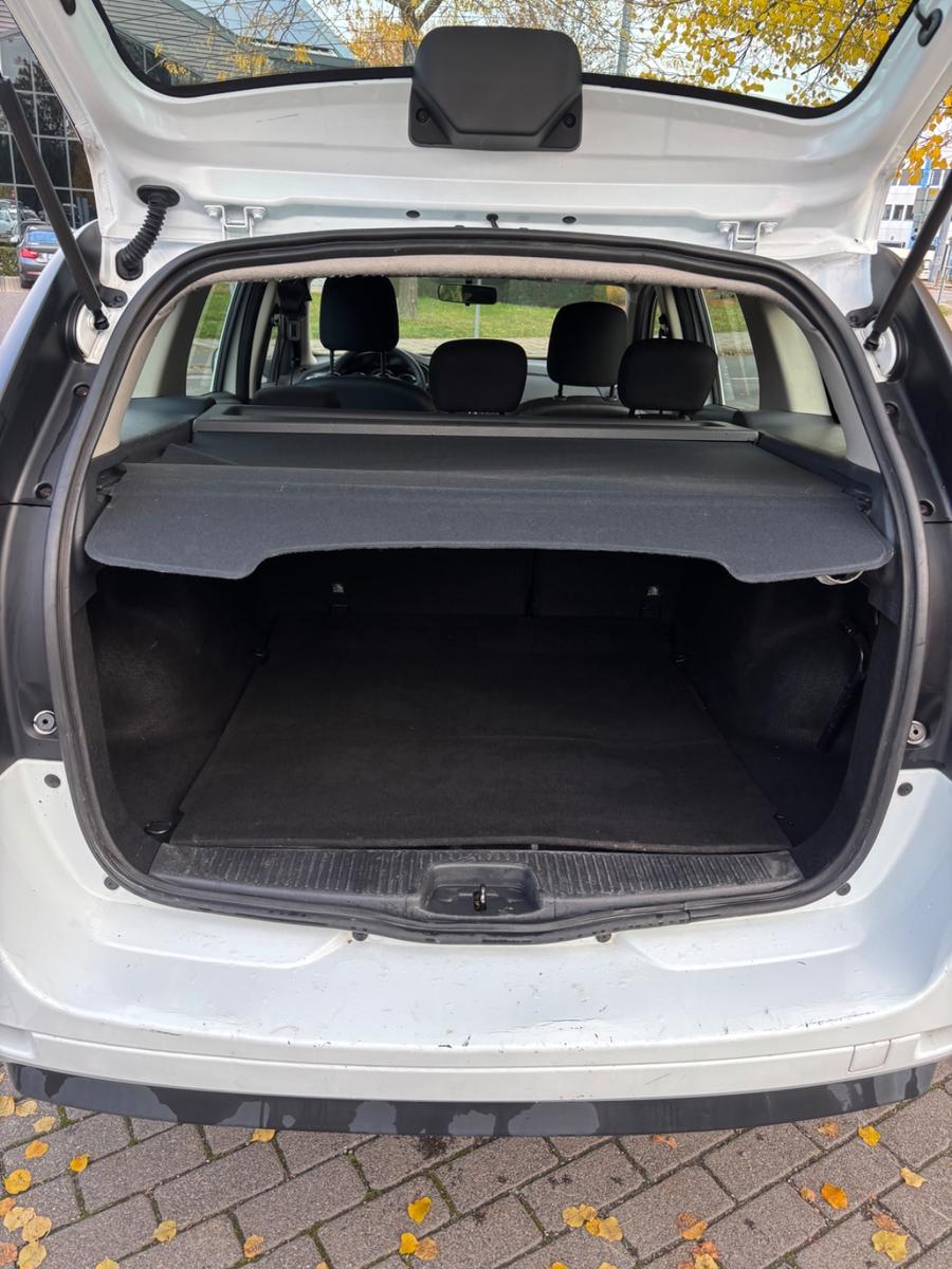 Dacia Logan 2015 — photo 21