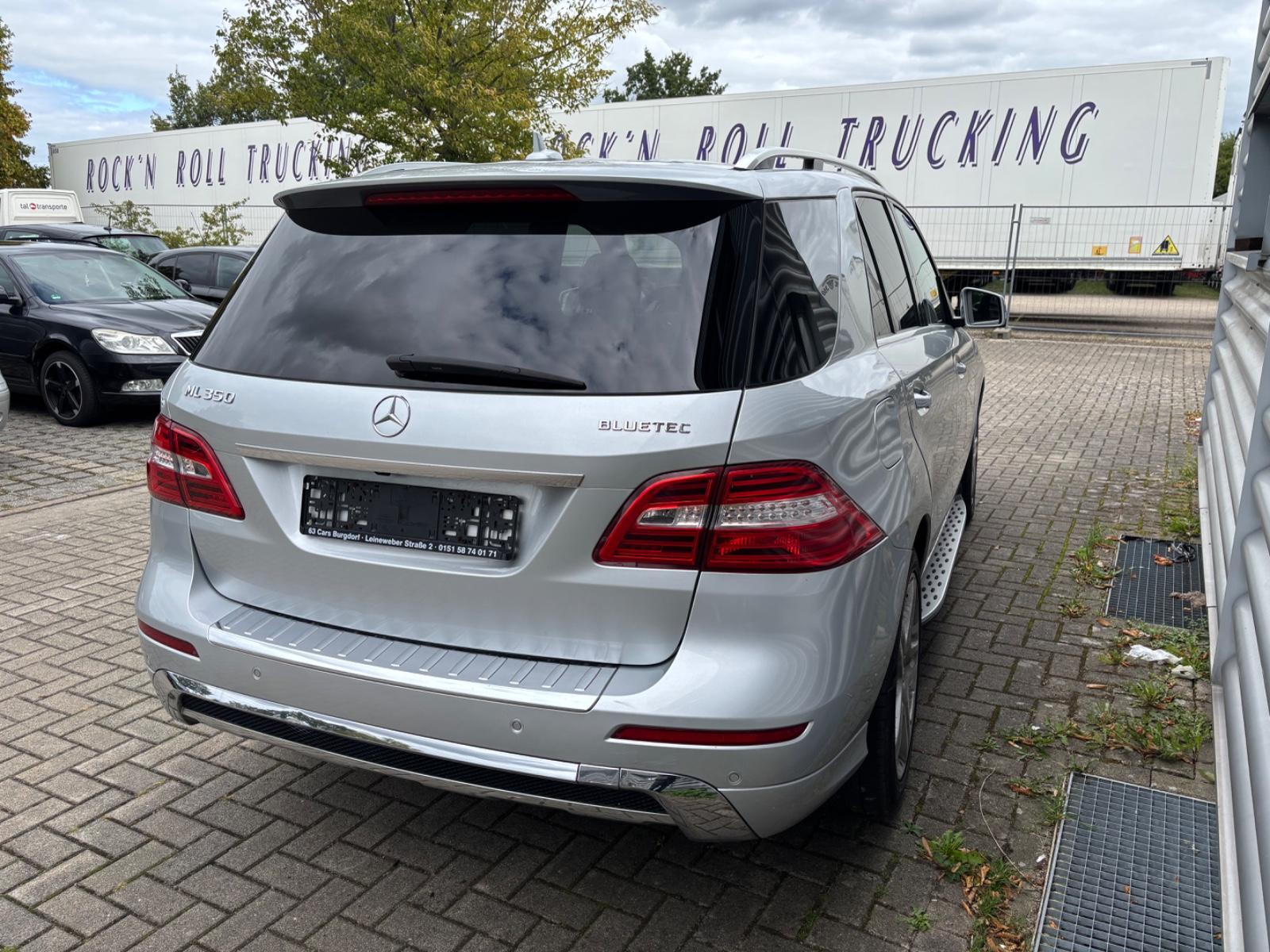 Mercedes-Benz ML 350 CDI BlueTec AMG PAKET/TÜV NEU/AIRMATIC