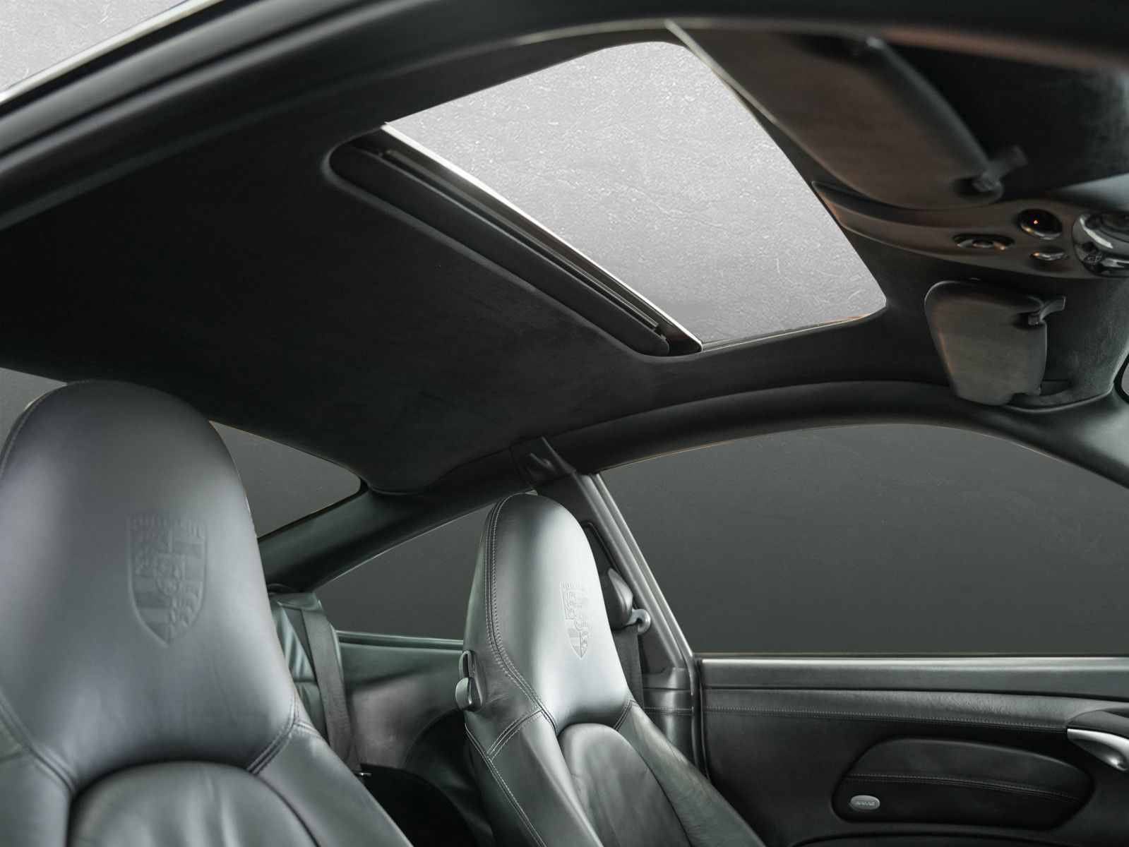 Fahrzeugabbildung Porsche 996 Turbo Coupe WLS X50 - Schiebedach|BOSE