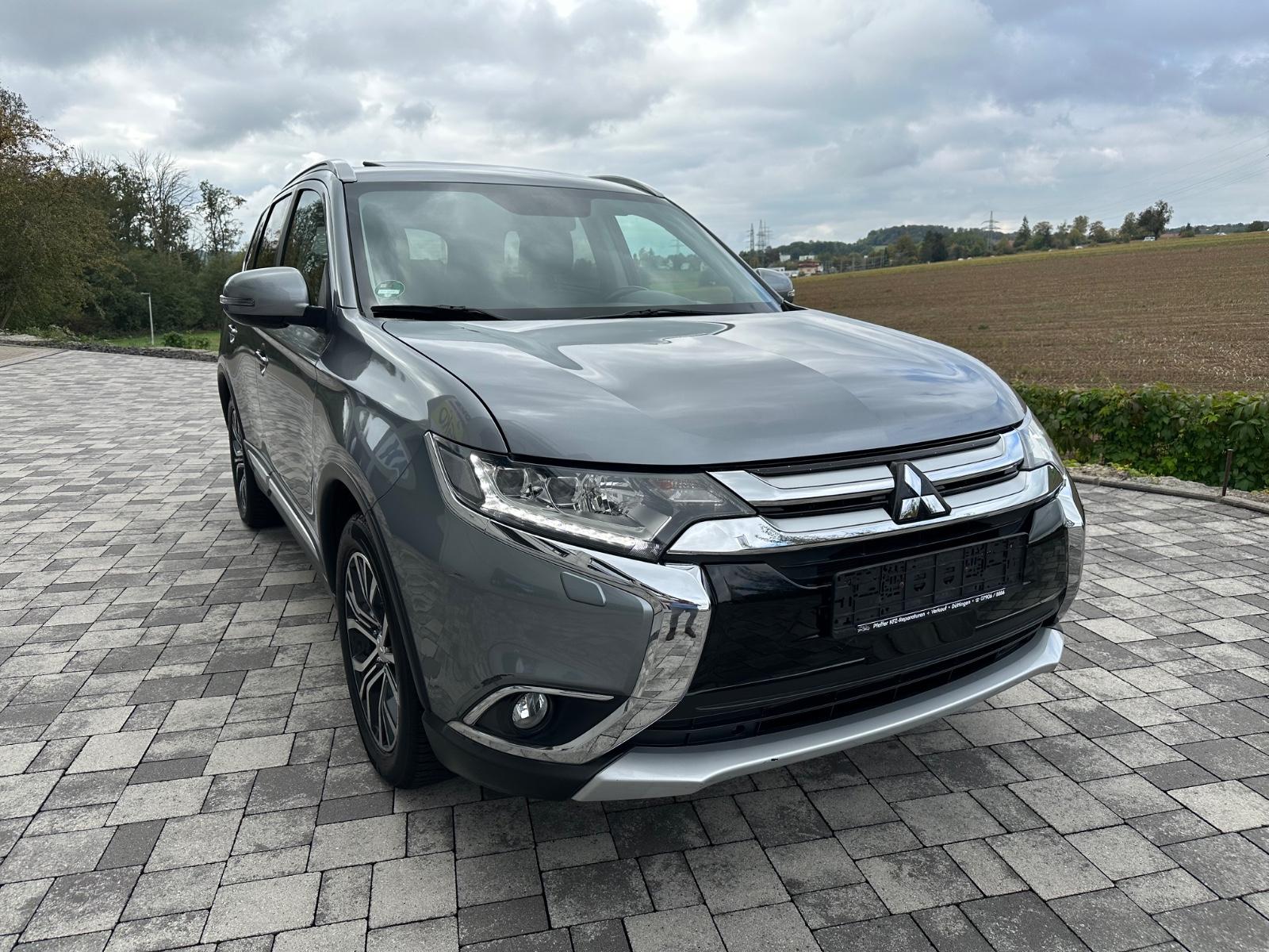 Mitsubishi Outlander Top 4WD 7 Sitze