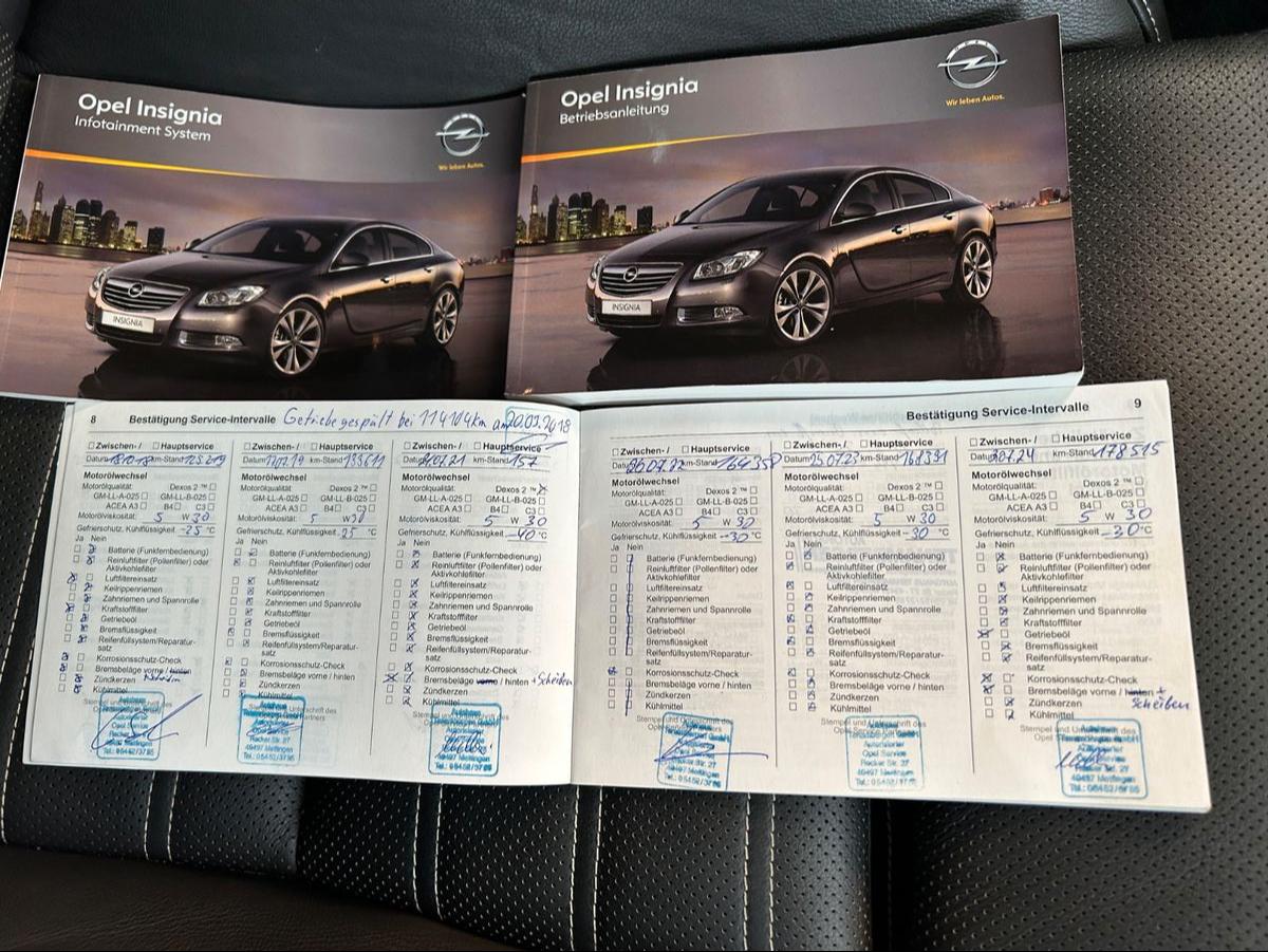 Opel Insignia 2011 — photo 20