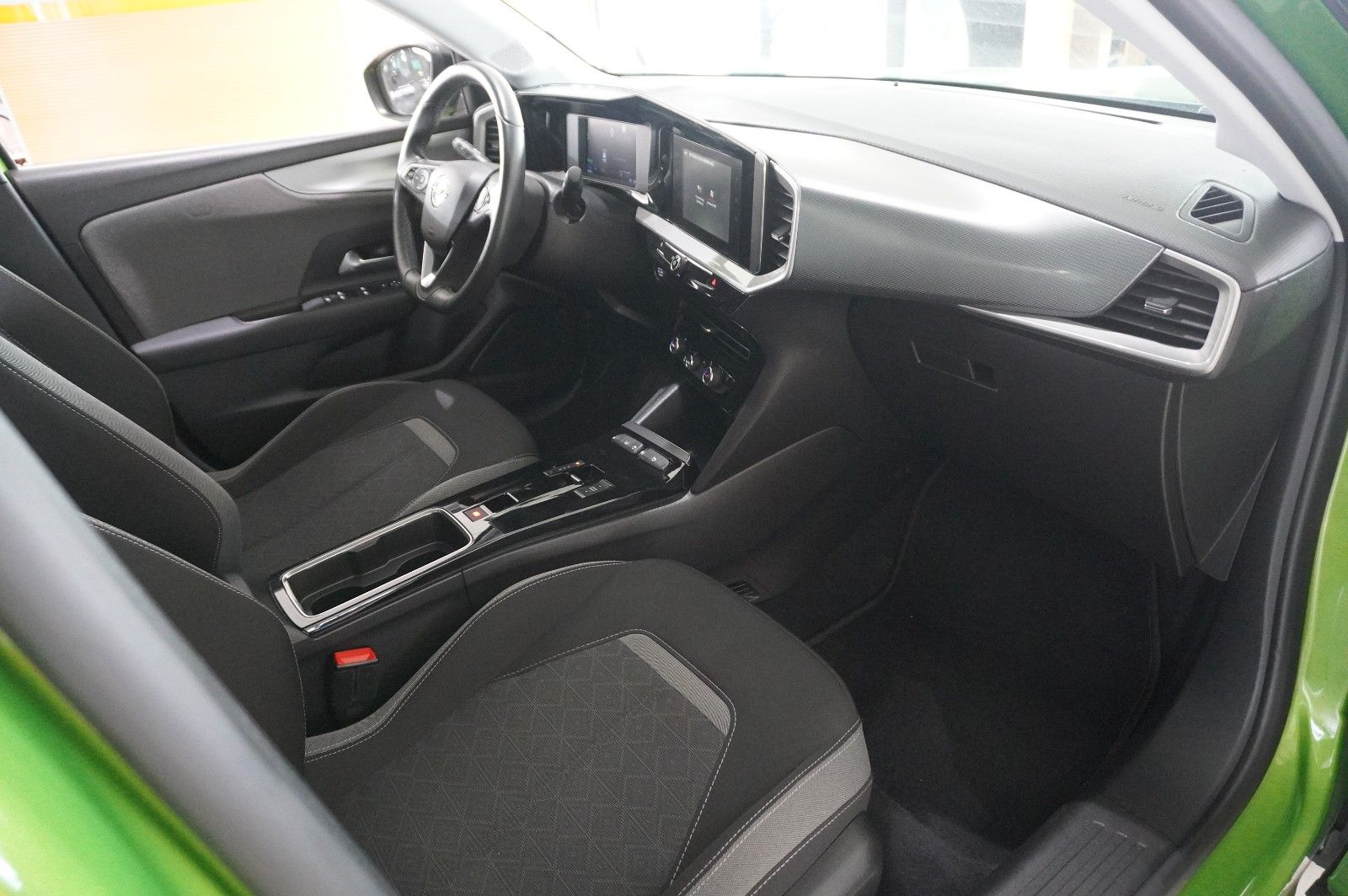 Fahrzeugabbildung Opel Mokka-e EDITION 3-PHASIG NAVI/LED/KAMERA/SH/DAB+