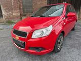Chevrolet Aveo Schrägheck LS * 12 Monate Garantie* - rote Chevrolet Aveo