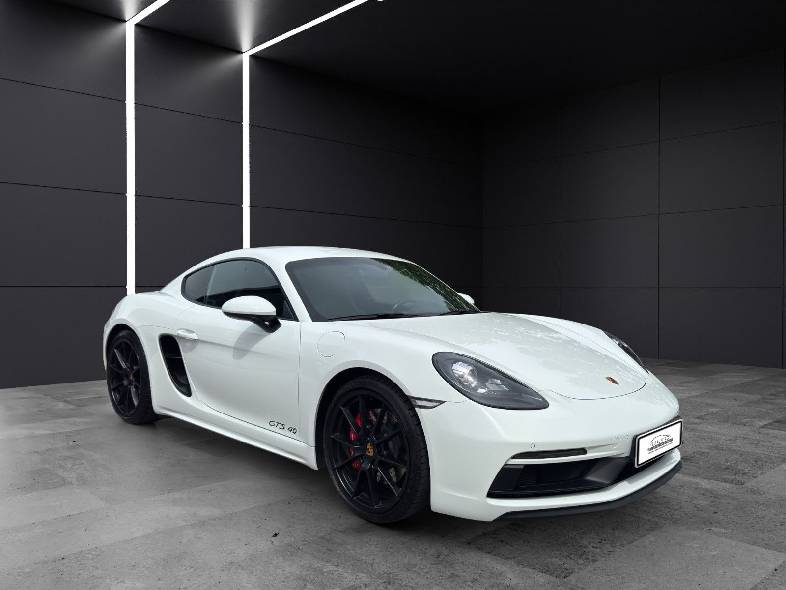 Fahrzeugabbildung Porsche 718 Cayman GTS 4.0/SportAGA/Bose/Carplay/Rkü