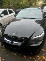 BMW 5-er BMW 560L, schwarz - BMW: E56