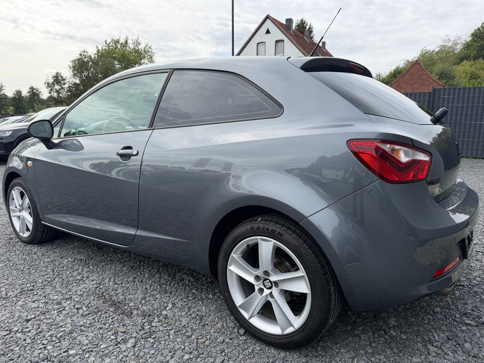 SEAT Ibiza SC FR TÜV-Neu/Scheckheftgepflegt – Foto 4