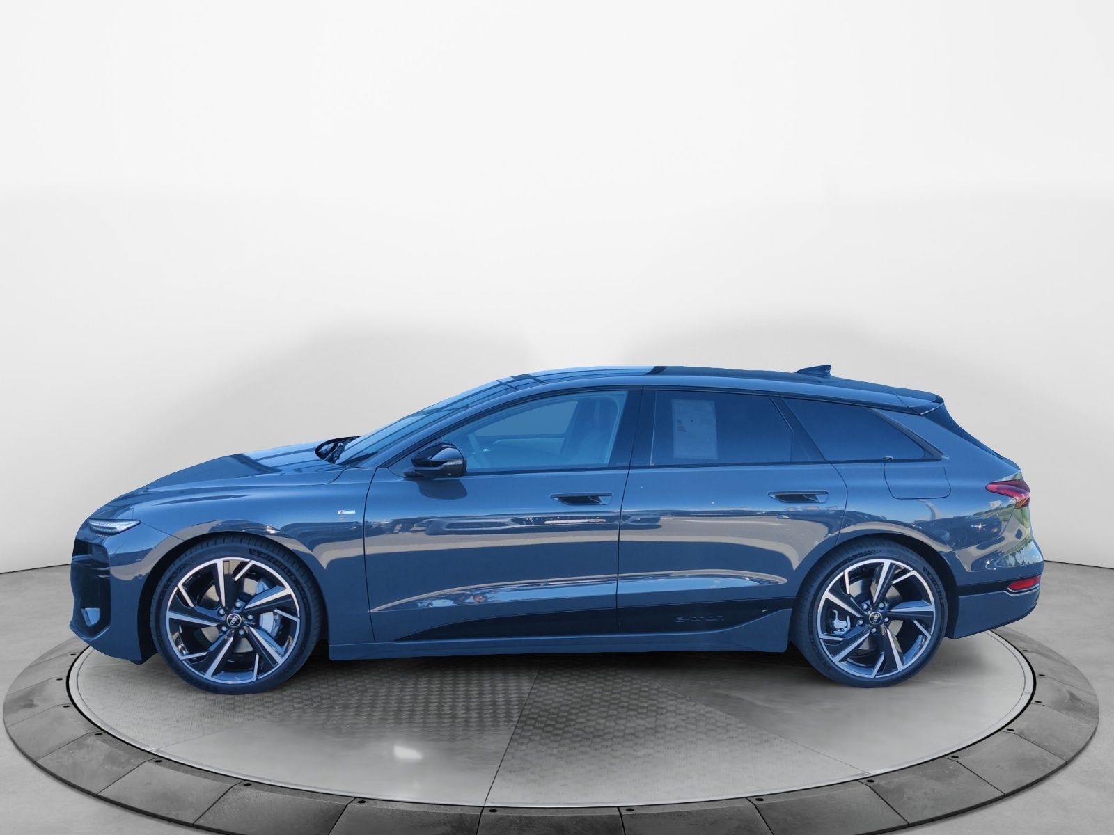 Audi A6 Avant e-tron performance 270 kW S line busine imagem 2
