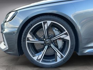 Audi RS4 Avant *VOLL* RS-Dynamic, Keramik, PANO, HUD,