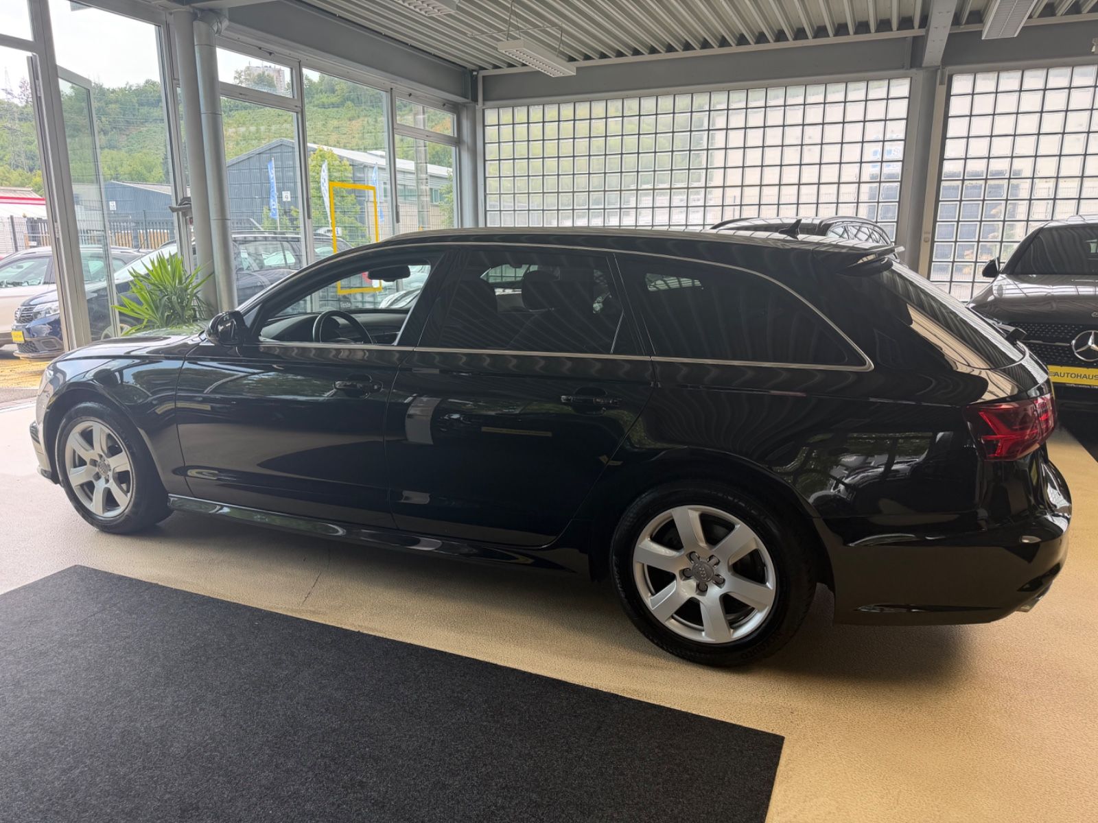 Fahrzeugabbildung Audi A6 Avant 2.0 TDI ultra