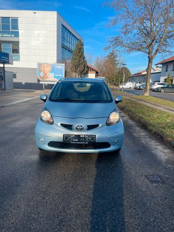 Toyota Aygo (X) 1,0 Blue