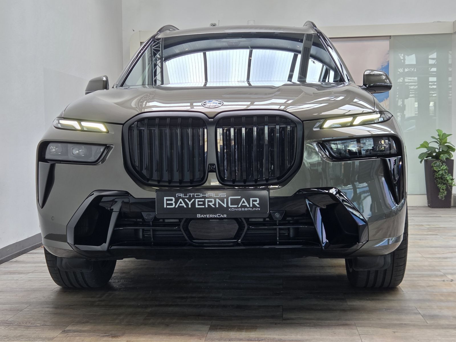 BMW X7 xDr40d M Sport Pro AHK Sitzlüftung ACC 23Zoll imagem 2