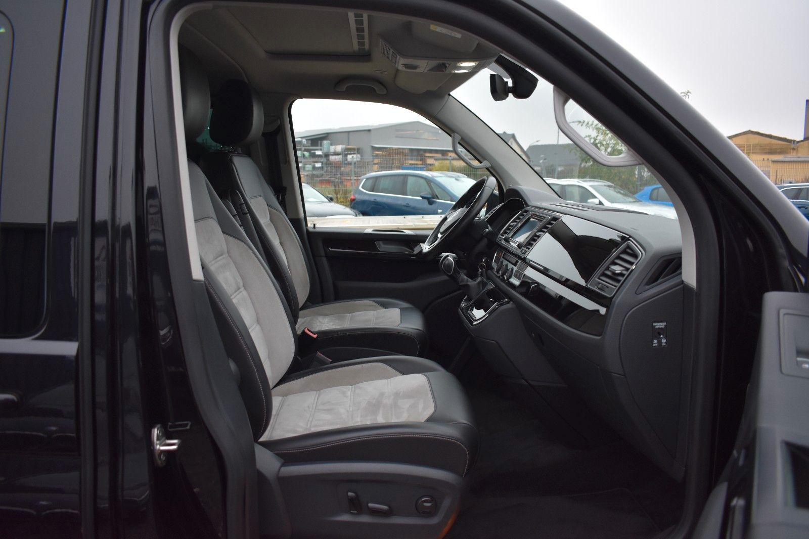 Fahrzeugabbildung Volkswagen T6 Multivan Highline 4Motion DYNAUDIO 1 Hand ACC