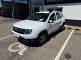 Dacia Duster 1.2 TCe 125 4x2 Lauréate*NAVI-PDC-CAM-ALU - Dacia Duster: 4x2 Laureate