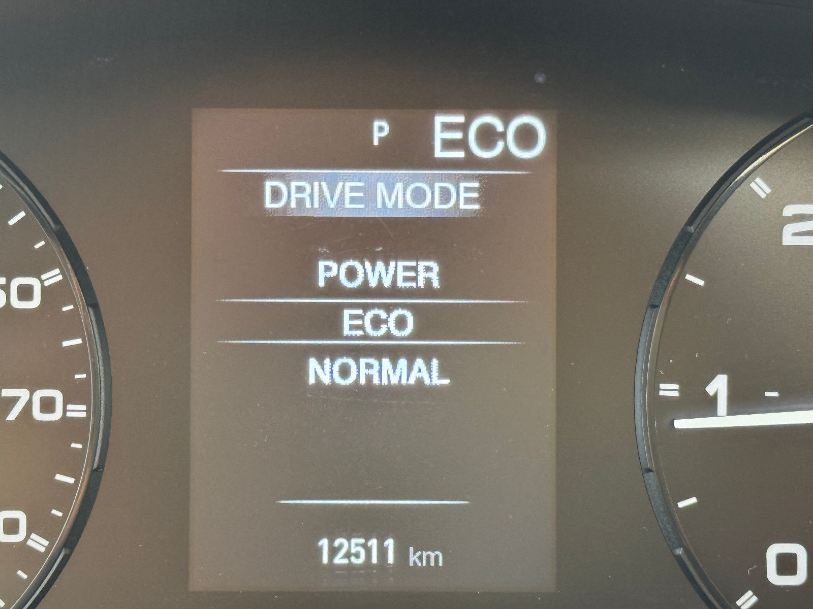 Fahrzeugabbildung Carado i 338 EDITION 15 4.0 T AUTOMATIK LUFTFEDERUNG 1H