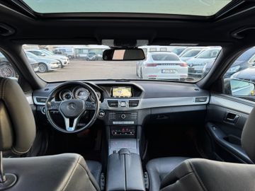 Mercedes E 220 - 11