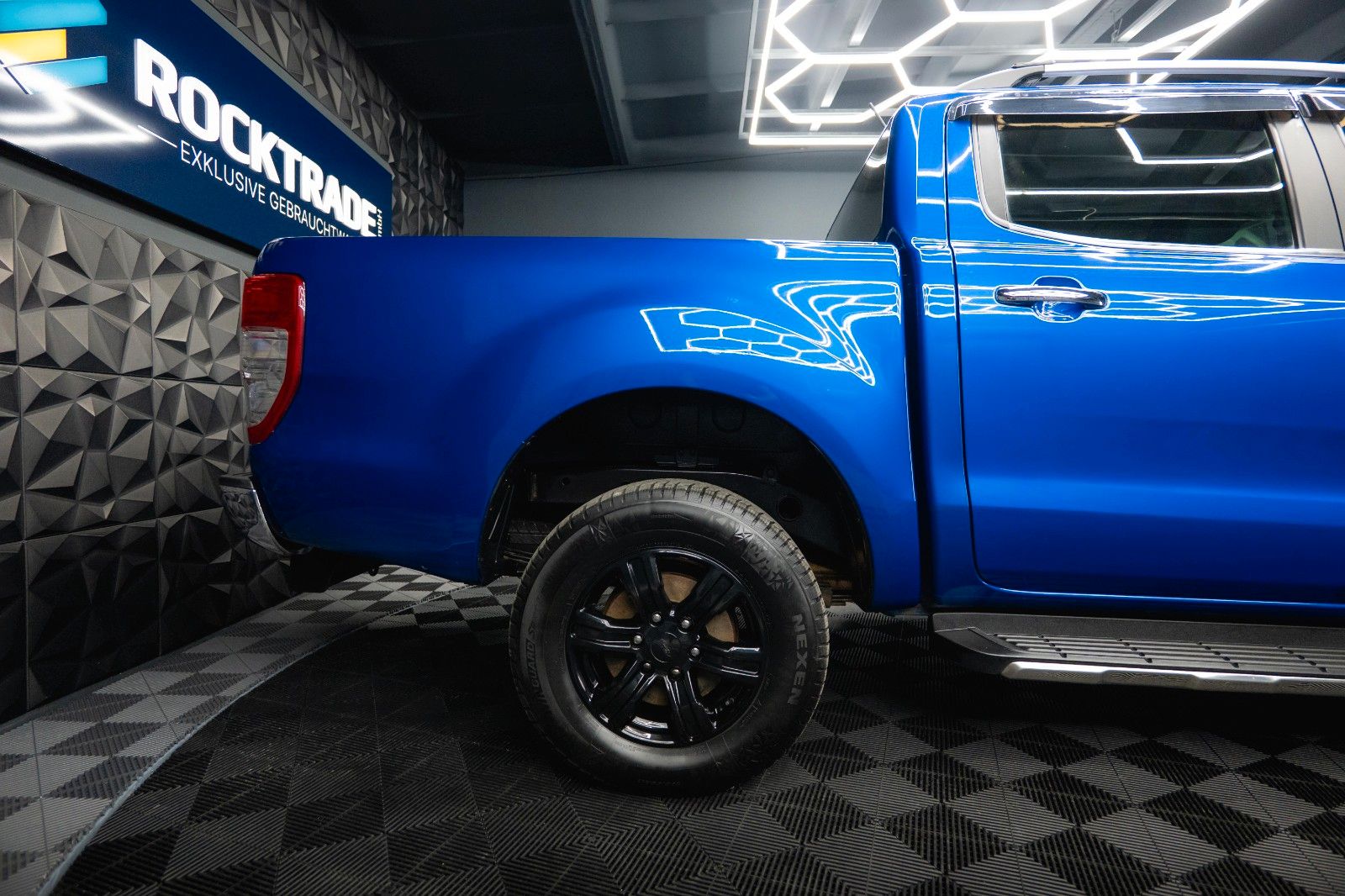 Fahrzeugabbildung Ford Ranger Limited Doppelkabine 4x4 *ACC*LED*DAB*