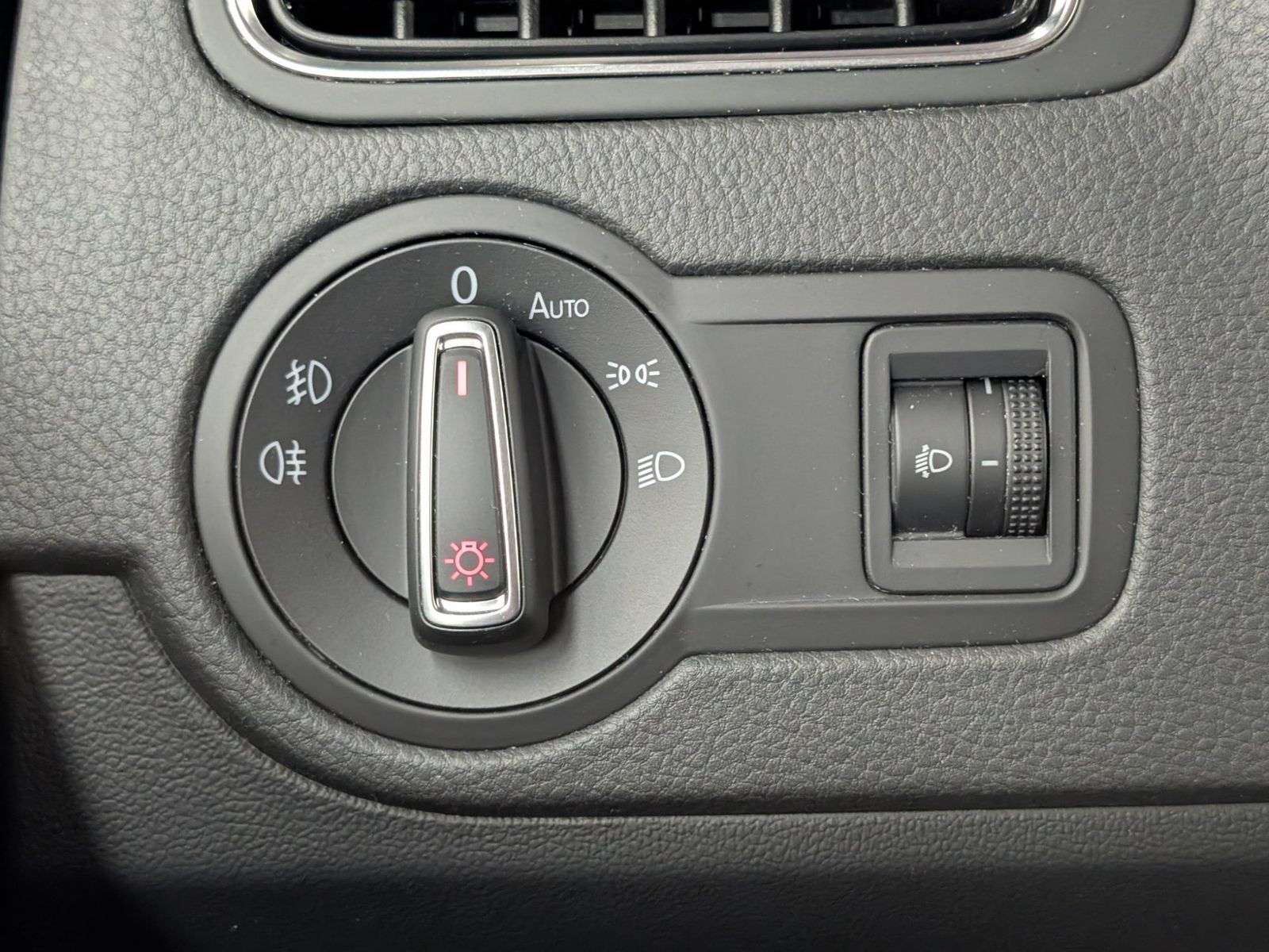 VW Polo V 1.2 TSI Lounge Allwetter – Bild 26