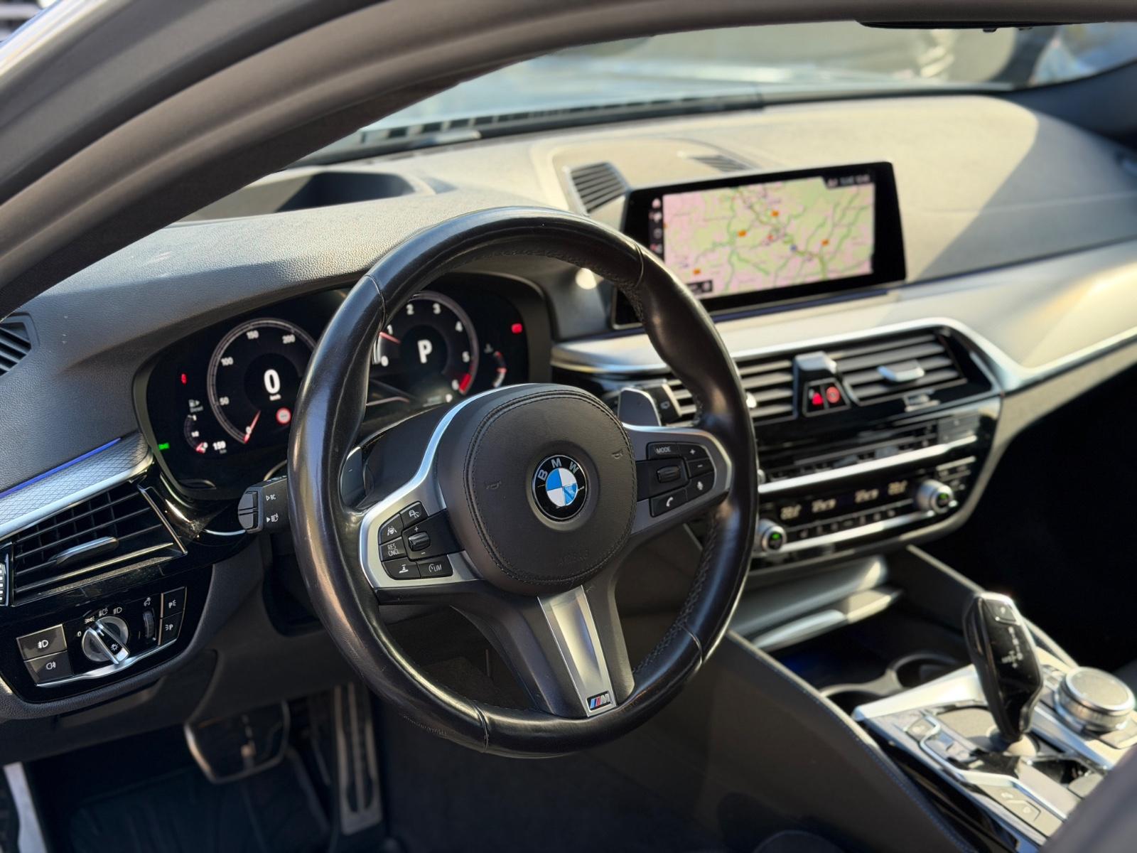 BMW 520 5 Touring 520 d M Sport/HUP/360*/ACC