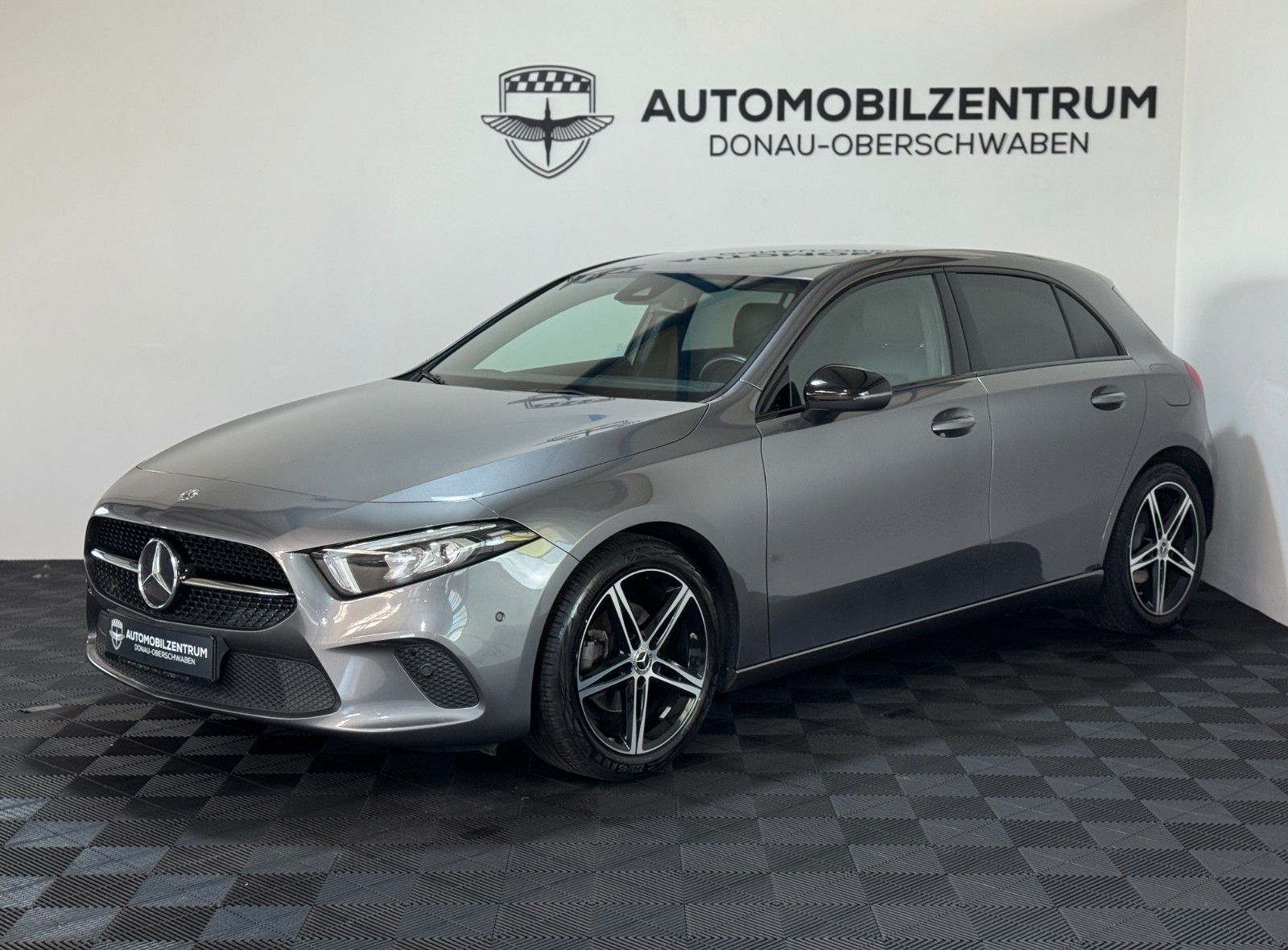 MERCEDES-BENZ A 180 Progressive *MBUX*LED*18"LM*NIGHT-PAKET*