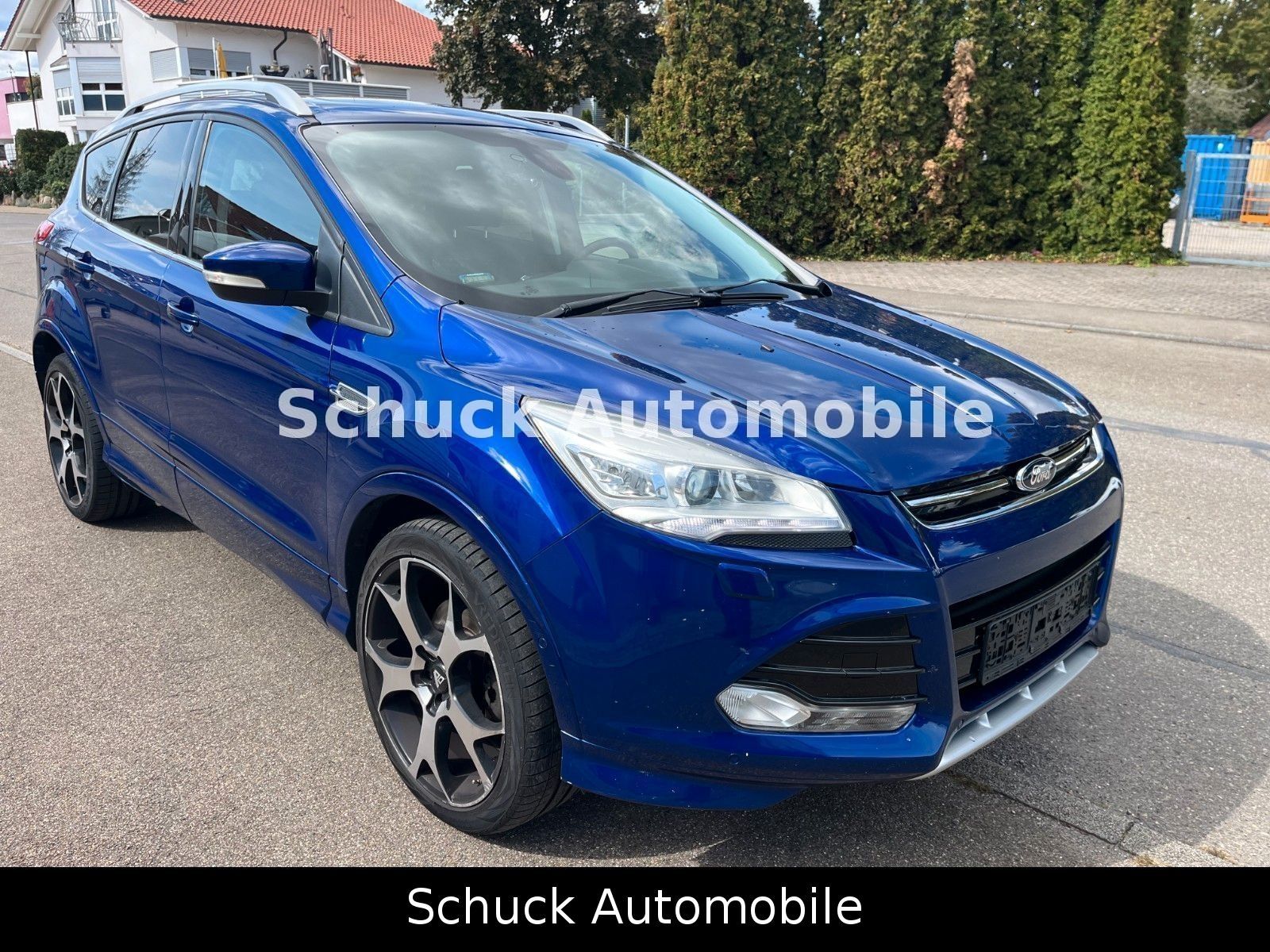 Ford Kuga - 1