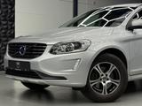 Volvo XC60 AWD 1.HAND*ZAHNRIEMEN NEU*KAMERA*AHK*SHZ - gebrauchte Volvo XC60 aus dem Jahr 2013