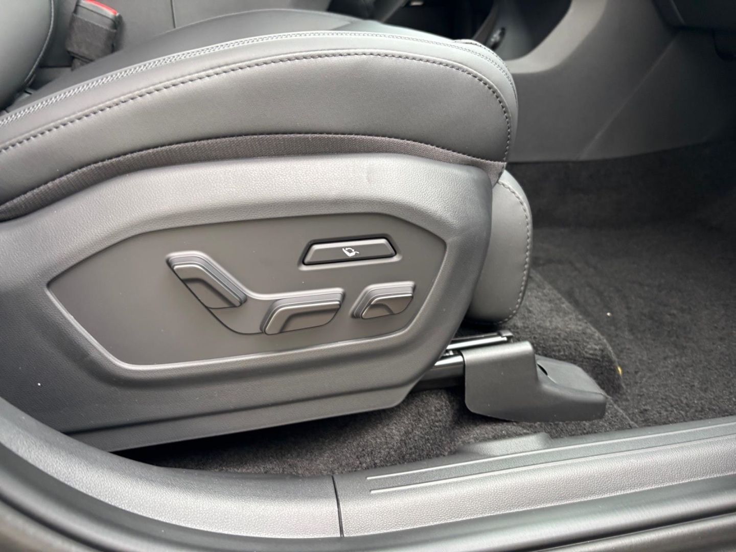 Hyundai SANTA FE - Bild 15