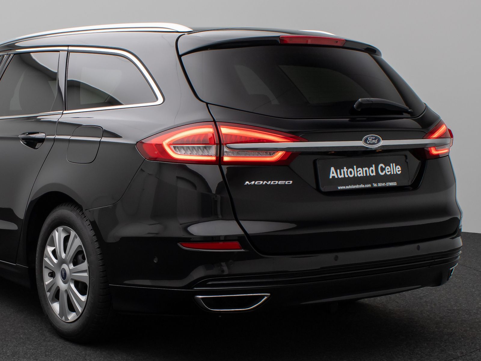 Fahrzeugabbildung Ford Mondeo Turnier Titanium Kamera AHK Winter 8fach