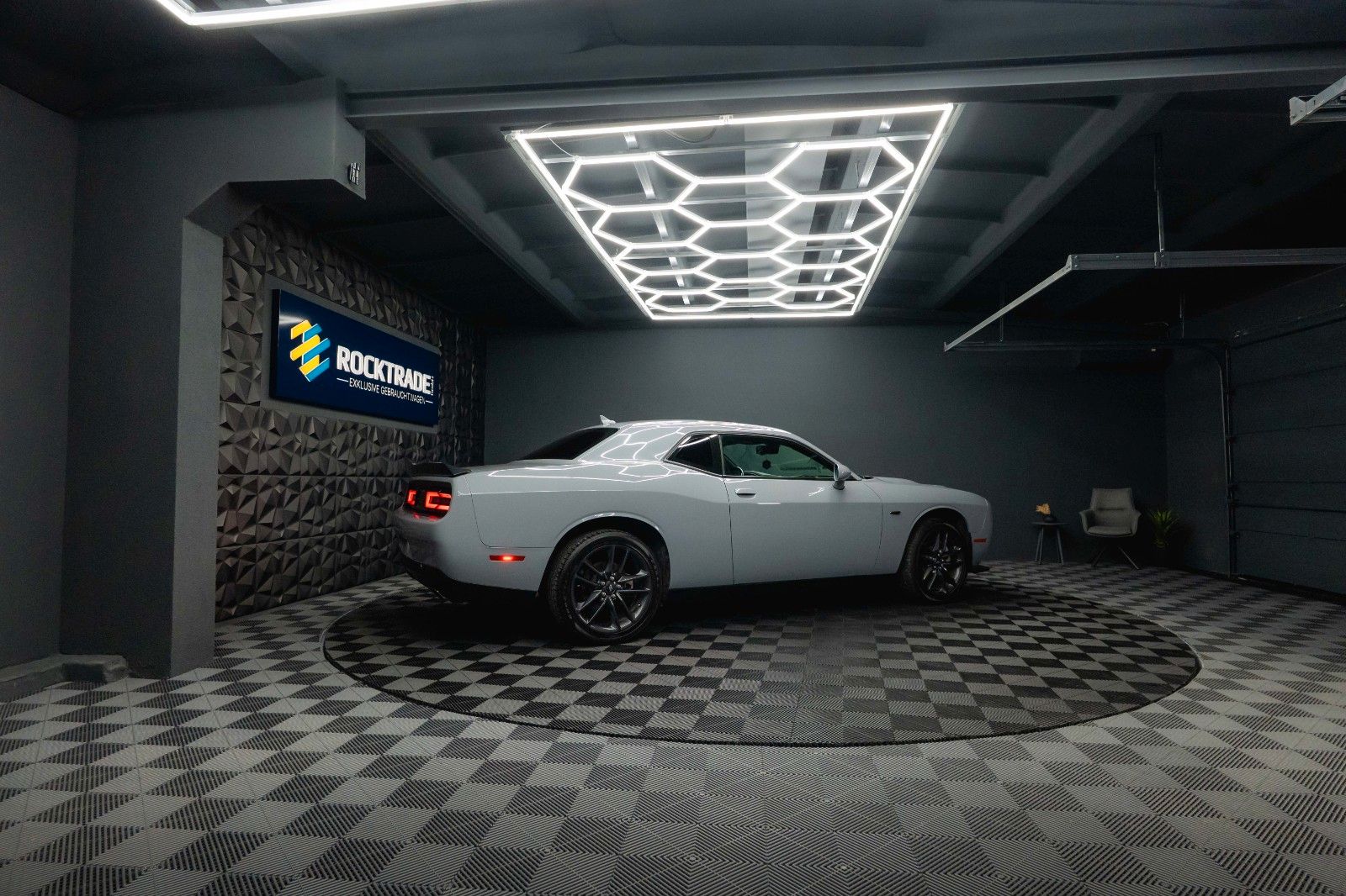Fahrzeugabbildung Dodge Challenger 3.6 V6 4x4 GT SRT Styling *LED*19%*