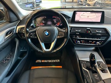 BMW 530d *LED*Navi*xDrive*HeadUp*Professional*