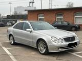 Mercedes-Benz E320 CDI W211 mit Panoramada... - Mercedes-Benz E 320 Gebrauchtwagen in Berlin