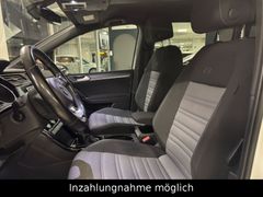 VW Touran 1.4 TSI R-LINE/LED/NAVI/ACC/DAB/AHK/CAM! VW Touran 1.4 TSI R-LINE/LED/NAVI/ACC/DAB/AHK/CAM!