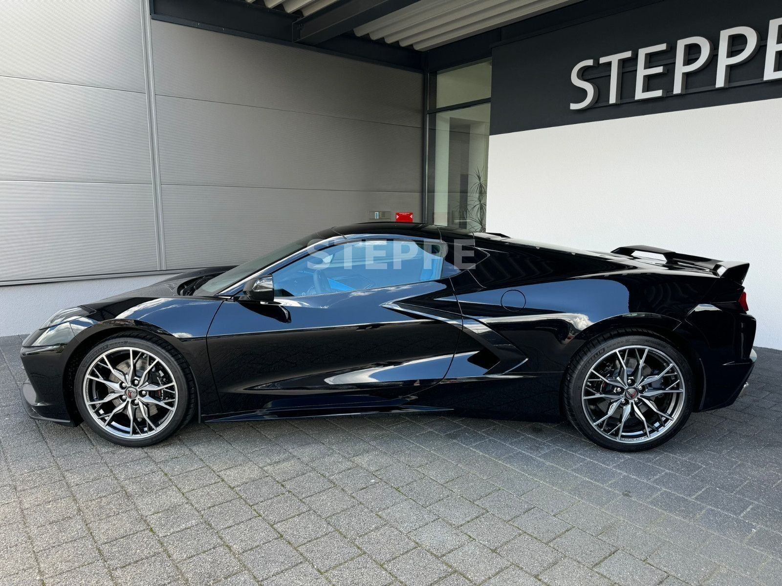 Corvette C8 Stingray Coupe 6,2 V8 3LT Europamodell STEPPE