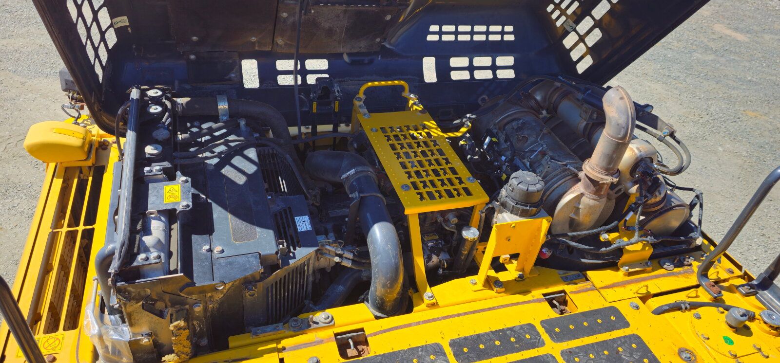 Fahrzeugabbildung Komatsu PC 360 LC-11
