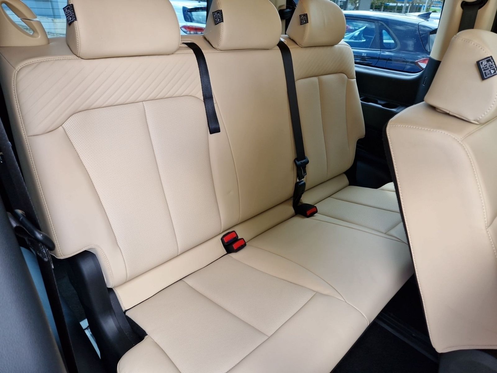 Fahrzeugabbildung Hyundai STARIA 2.2 CRDi 2WD PRIME 9-Sitzer LEDER 360°