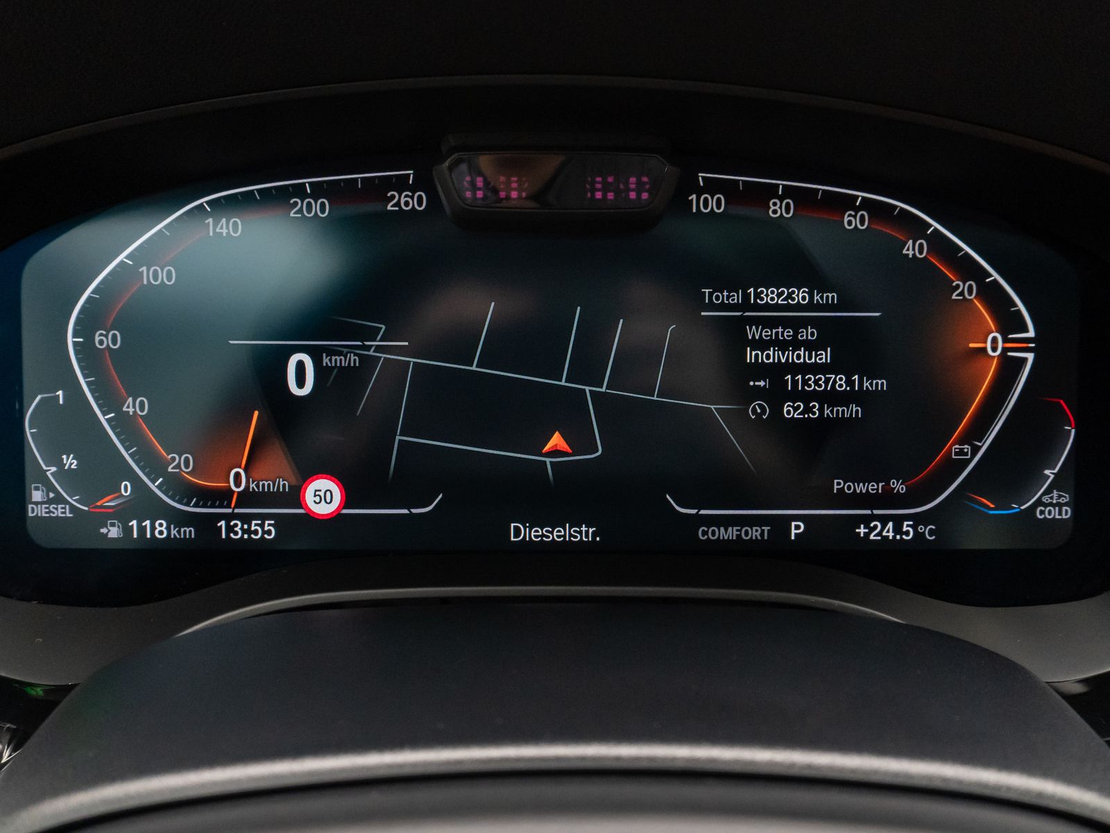 Fahrzeugabbildung BMW 540d xD LuxuryLine HUD Kamera DAB Laser Panorama
