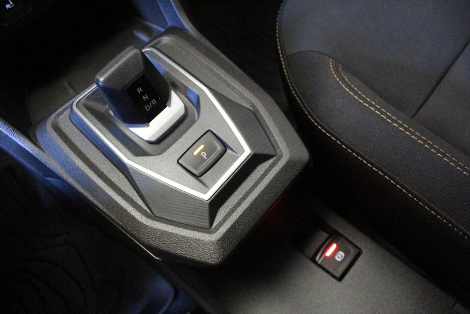 Fahrzeugabbildung Dacia Jogger Hybrid 155 Extreme 5-Sitzer MY 2026