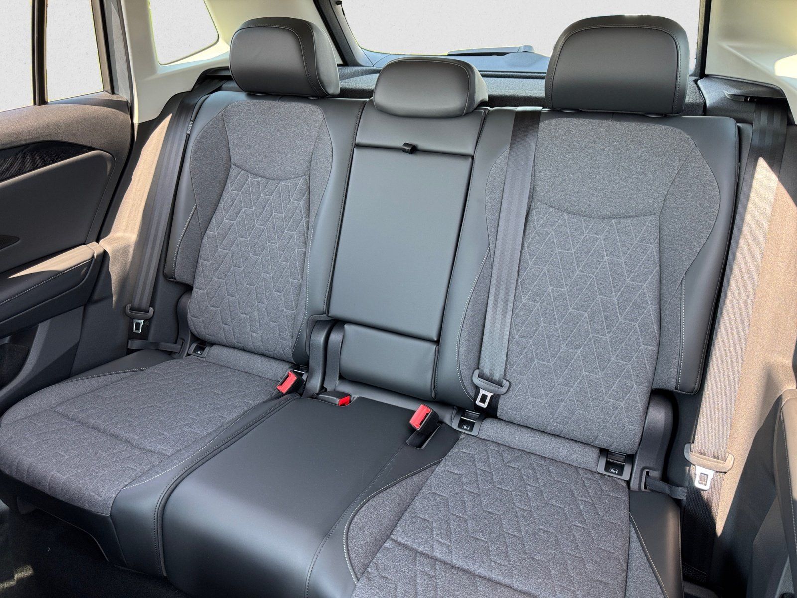 Volkswagen Tiguan - Bild 10