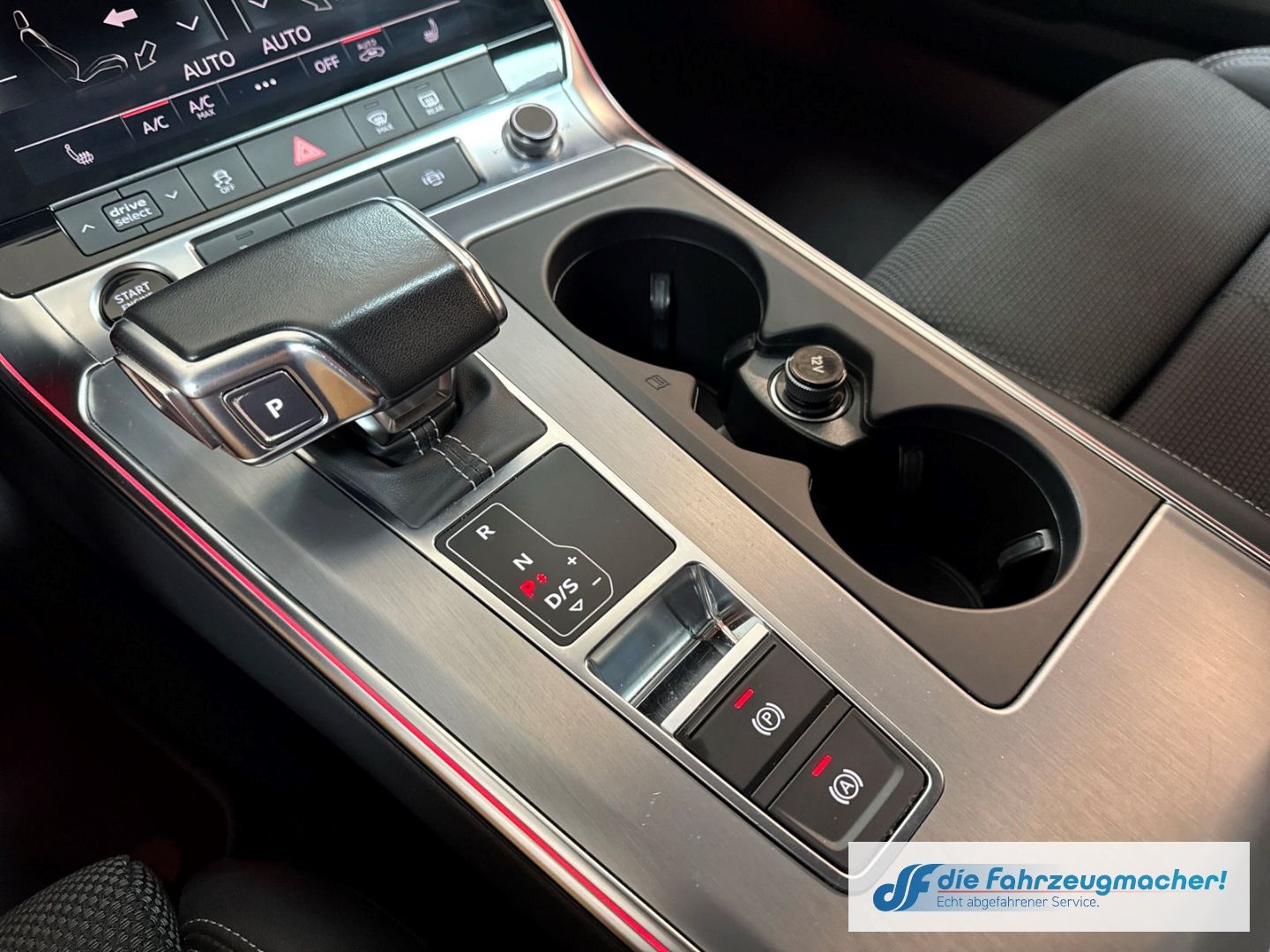 Fahrzeugabbildung Audi A6 Avant 40 TDI sport S-line Sportpaket Navi Led