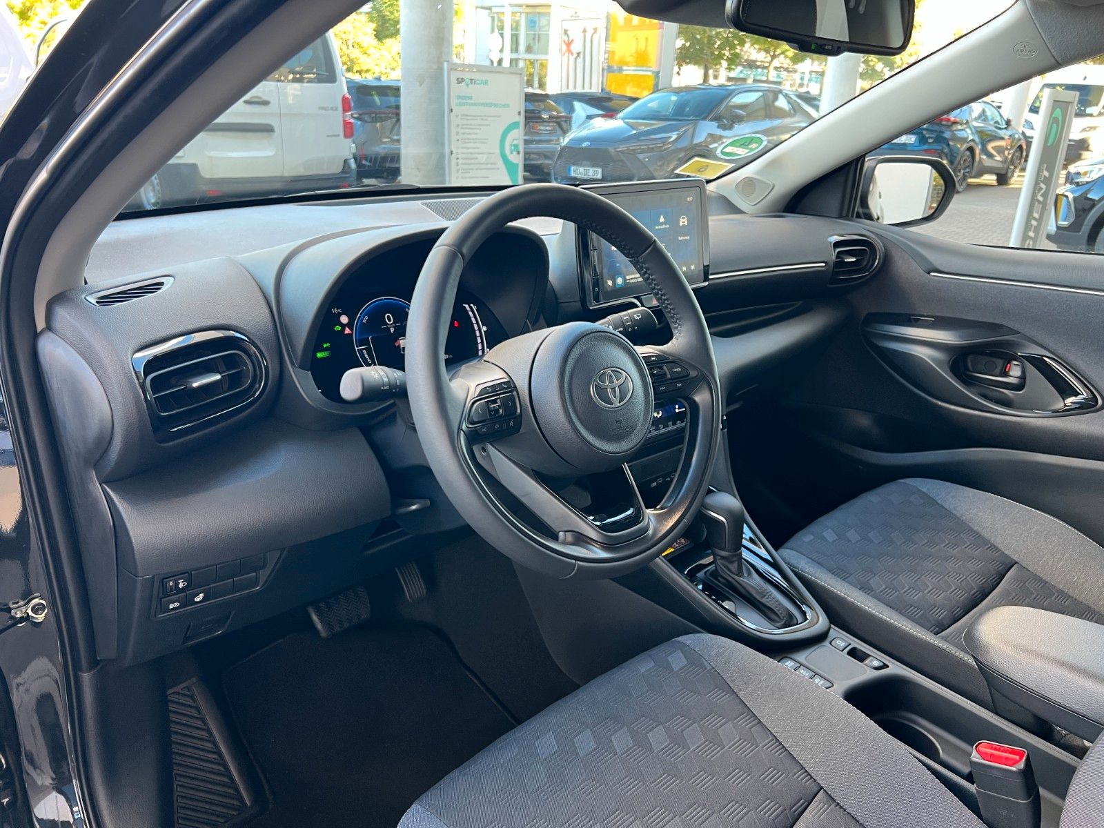 Fahrzeugabbildung Toyota Yaris Hybrid Teamplayer Comfortpaket