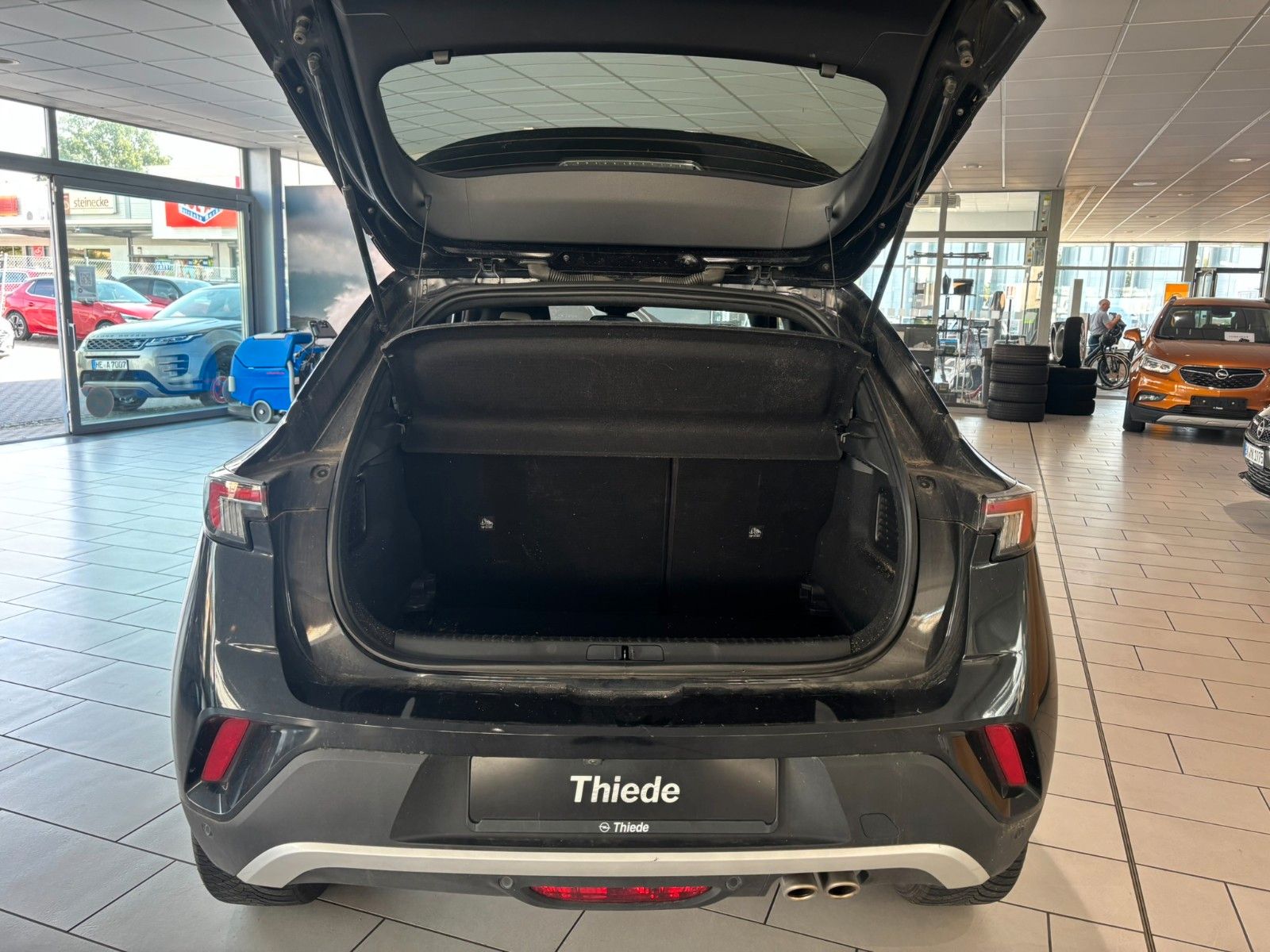 Fahrzeugabbildung Opel Mokka 1.2 Ultimate AHK/NAVI/SHZ/KAMERA/ACC/18"AL