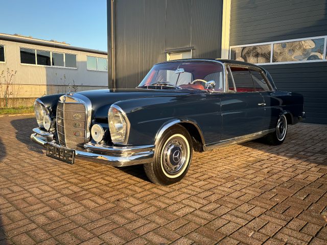 Mercedes-Benz 220 SEB W111- Sehr schöne zustand